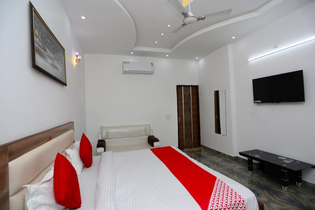 Hotel Rest Palace Agra  Exteriér fotografie