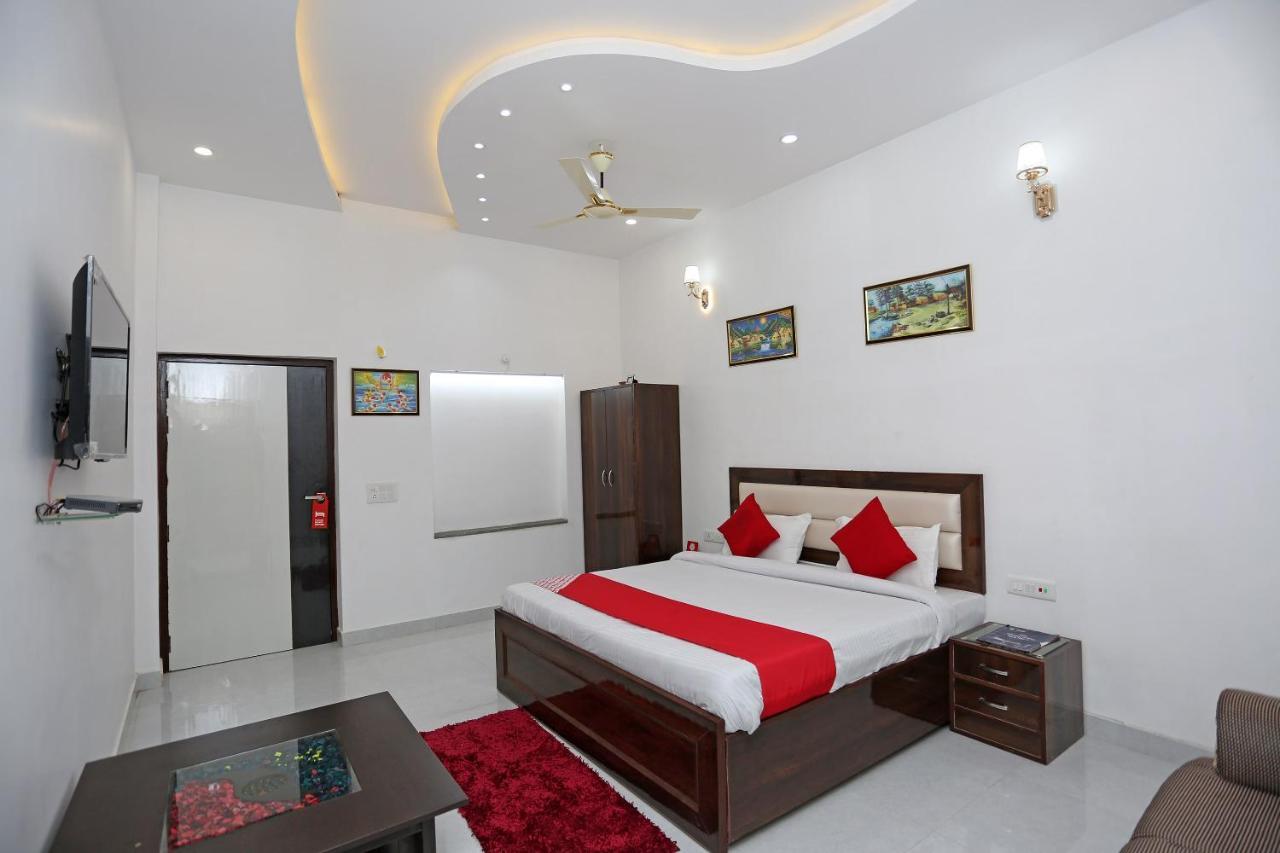 Hotel Rest Palace Agra  Exteriér fotografie